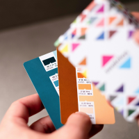 TINTAS PANTONE 200X200PX.png